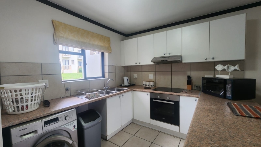 To Let 2 Bedroom Property for Rent in Bowtie Western Cape